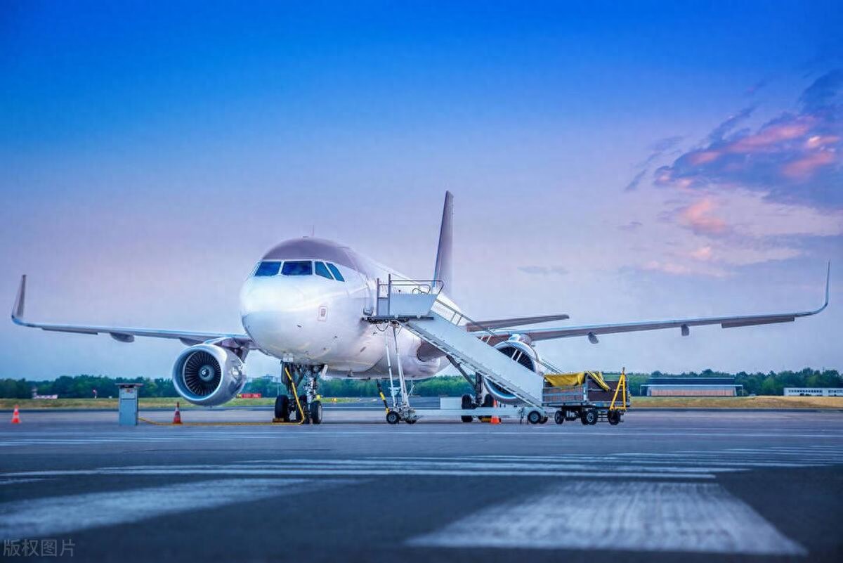 空运怎么收费，空运物流收费标准(图1)